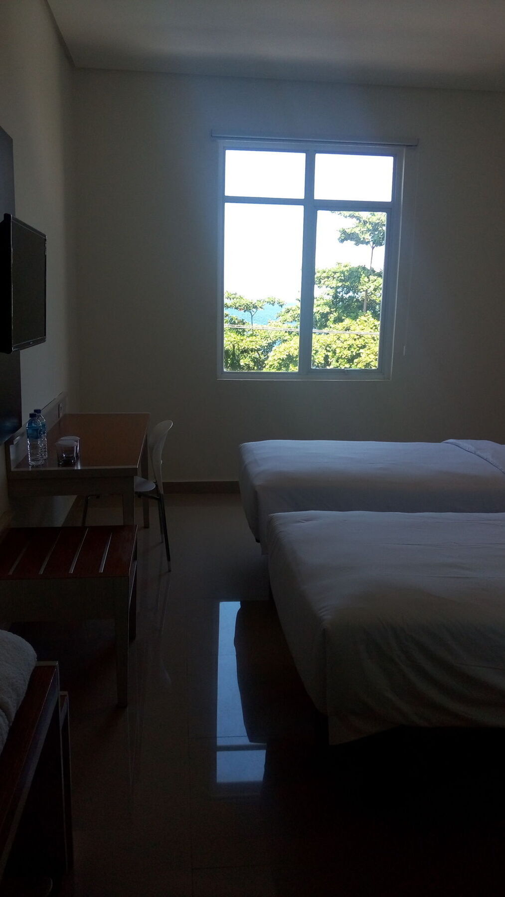 Big Fish Hotel Manado Buitenkant foto