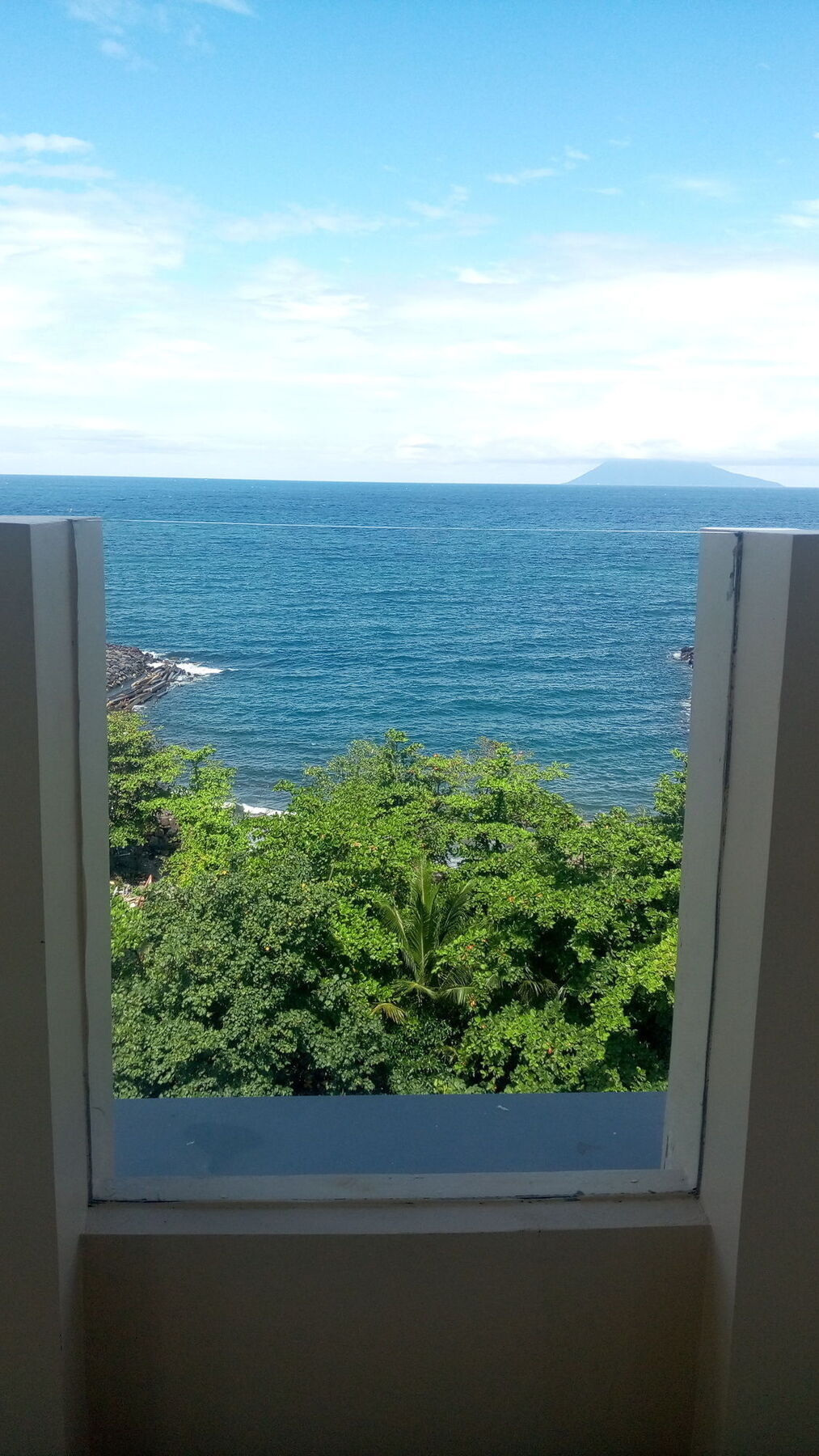 Big Fish Hotel Manado Buitenkant foto