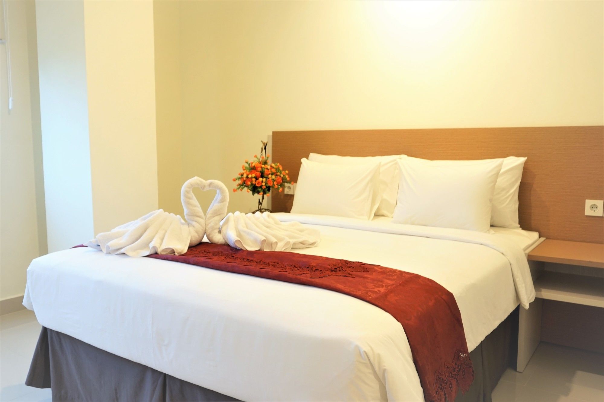 Big Fish Hotel Manado Buitenkant foto