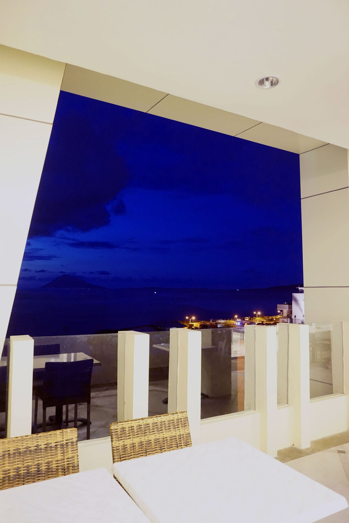 Big Fish Hotel Manado Buitenkant foto
